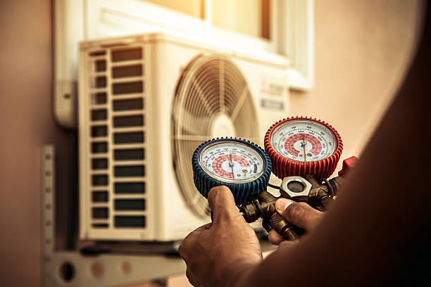 Professional Hvac technician working in Bentleyville, PA